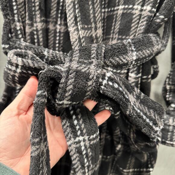 Tommy Bahama Robe Mens Small Black Gray Plaid Belted Plush Comfy Loungewear - Picture 5 of 9
